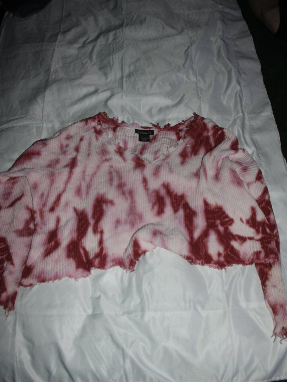 Runway 7 White And Red Sweater Frayed Hem Large Cropped Disstressed